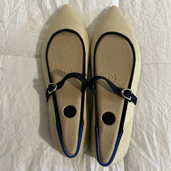New in box Rothy's women’s size 7.5 Mary Jane pointed sandstone - Picture 3 of 10